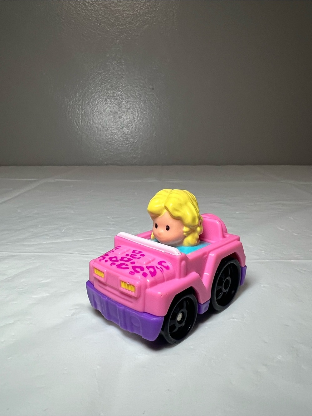 Fisher-Price Little People Wheelies Pink Jeep 4X4